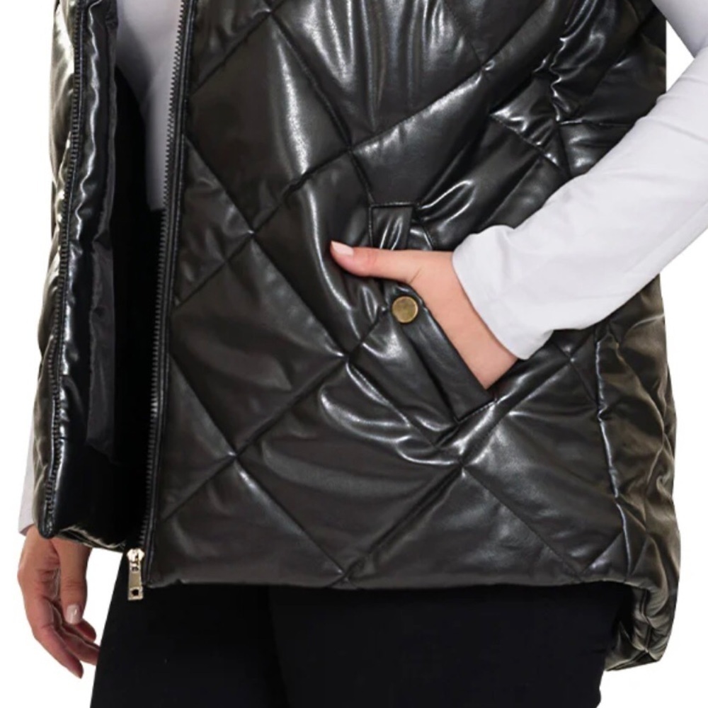Zenana Faux Black Vegan Leather puffer puffy vest with Zipper Pocket 2X - Picture 4 of 8